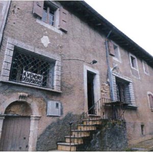 ENCHERES : MAISON DE VILLAGE ET TRES GRAND TERRAIN A ST CHRISTOL – TGI CARPENTRAS 06/02/2020